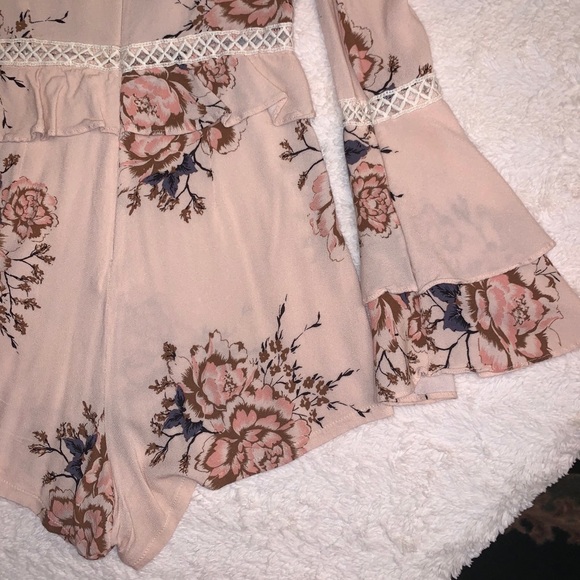 Pink Floral Romper with Cream Lace & Angel Sleeve - Picture 10 of 11